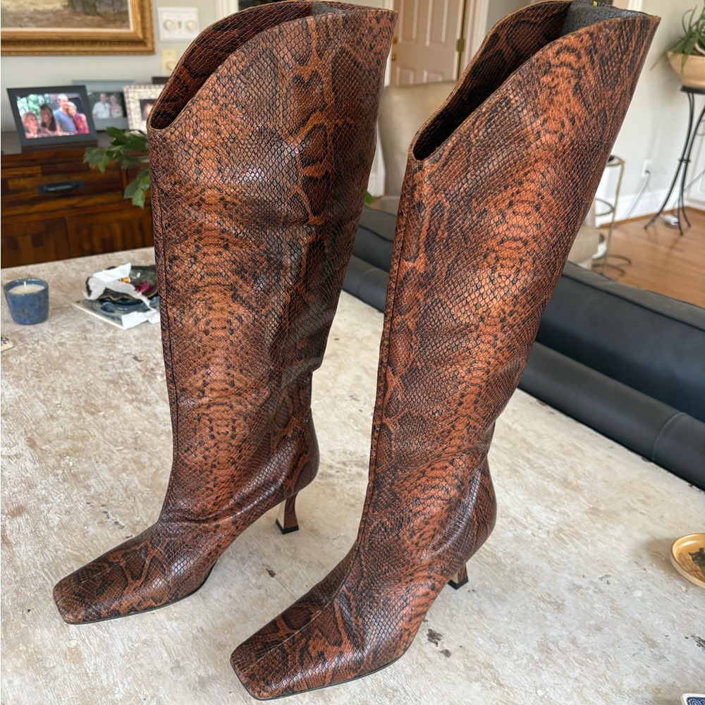 ALOHAS Brown Snakeskin Heeled Boots